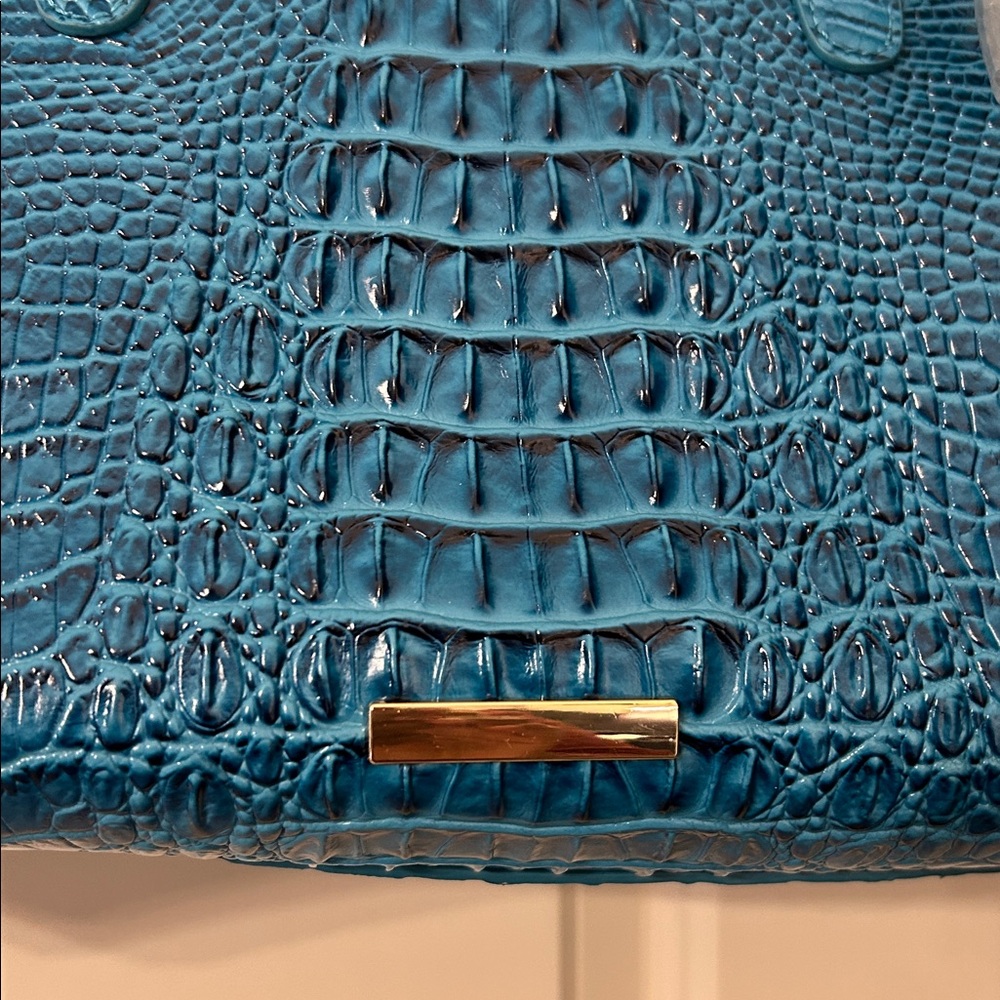 NWT Elegant Teal Blue Faux Crocodile-Embossed Women's Handbag - Picture 4 of 5